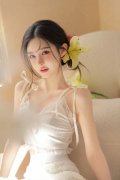 男生把大坤巴放进女生坤巴里